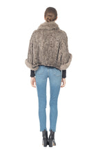 Load image into Gallery viewer, KNITTED CAPE FOX TRIM